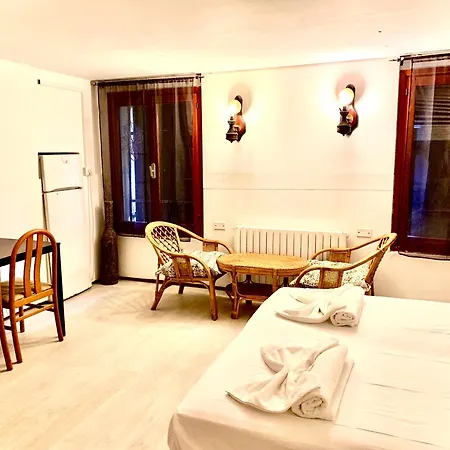 Apartment Paradise 2 Venice